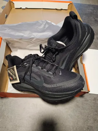 Nike Vomero 18 GTX Negro