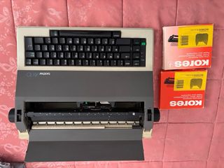 Máquina de escribir Brother AX-10