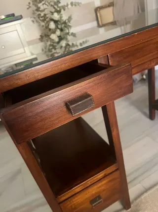Escritorio madera nogal 4 cajones