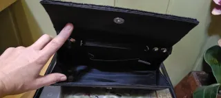 Bolso de fiesta negro con cadena