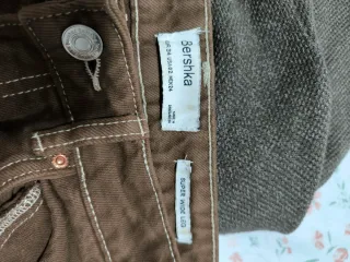 Pantalón vaquero marrón ancho