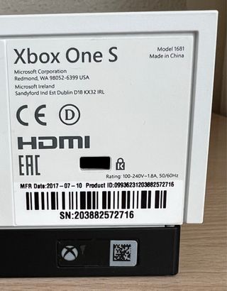 Consola Xbox One S Blanca de 1 TB