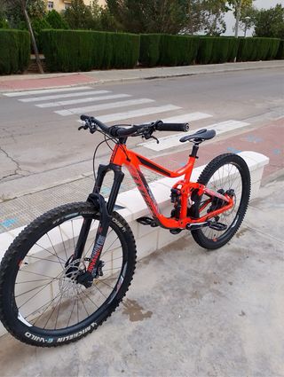 Bicicleta Enduro Giant Reign 2019 Naranja