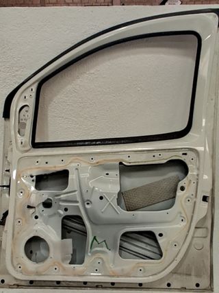 PUERTA DELANTERA DERECHA FIAT FIORINO (2)