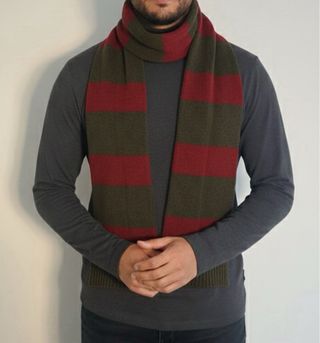 Bufanda Cortefiel hombre rayas verde y rojo