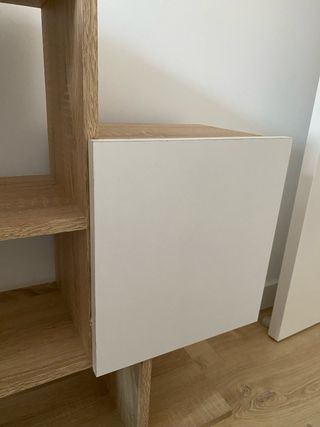 Estantería de madera