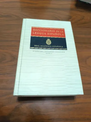 Diccionario de la lengua española. Real Academia.