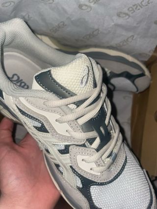 Asics Gel NYC Grigio Perla Taglia 45 Nuove