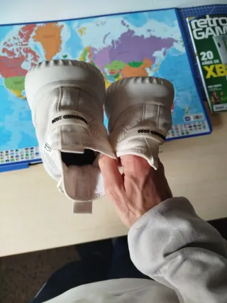 Zapatillas i82 Blancas