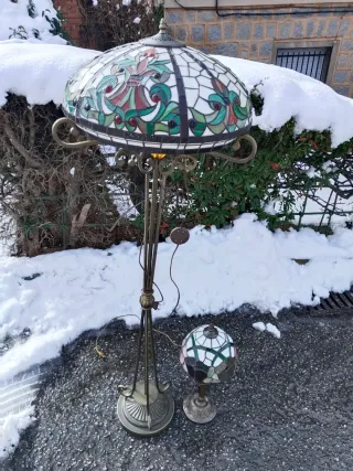 Pareja Lámparas Tiffany Cristal y Metal