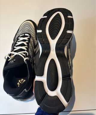 Zapatillas Nike Air Max TFW Negras y Blancas