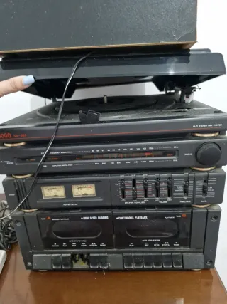 Minicadena SOGO Antigua Tocadiscos Cassettes Radio