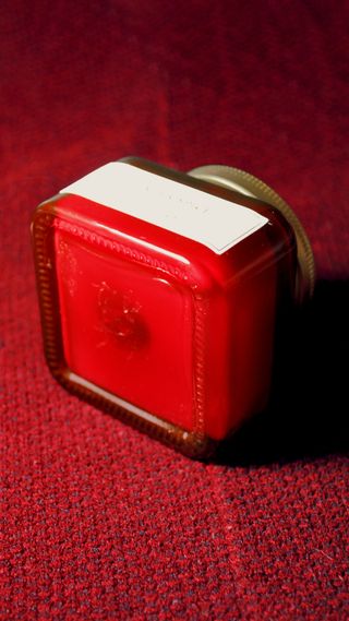 Candela profumata Winter Spice vetro rosso