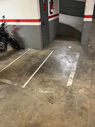 Plaza de garaje para moto