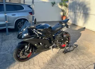 Yamaha R6