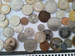 Lote 93 monedas del mundo