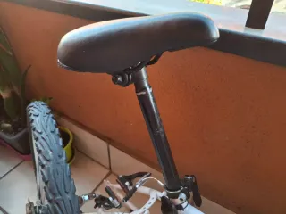 Bicicleta infantil nueva para niño de 6 a 7 años