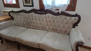 Divano vintage beige e marrone