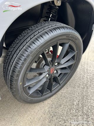 LIGIER  JS60 SPORT ULTIMATE, con clima y 4.911 km