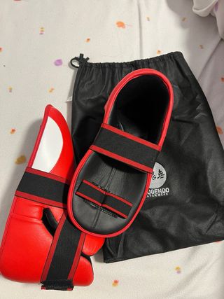 Kit Guantes Boxeo Mugendo + Botas