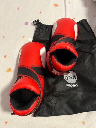 Kit Guantes Boxeo Mugendo + Botas
