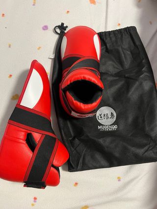 Kit Guantes Boxeo Mugendo + Botas