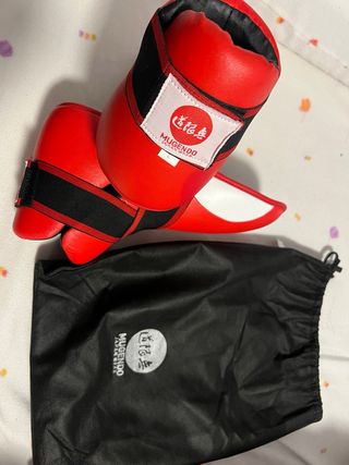 Kit Guantes Boxeo Mugendo + Botas