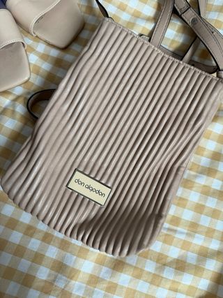 Sandalias de piel y bolso conjunto