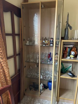 Vitrina de comedor madera y cristal
