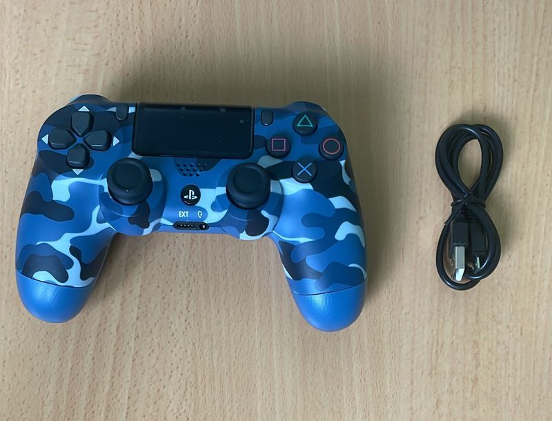 Mando PS4 Azul Camuflaje Inalámbrico