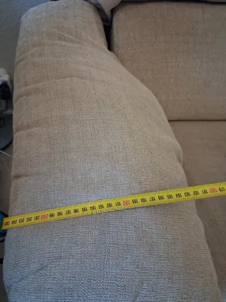 Sofá 3 plazas tela beige y negro.