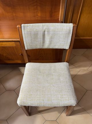 Mesa comedor extensible y 4 sillas