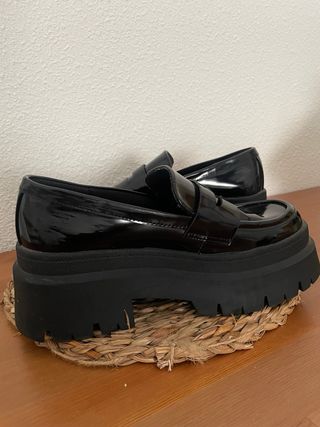 Zapatos negros de plataforma