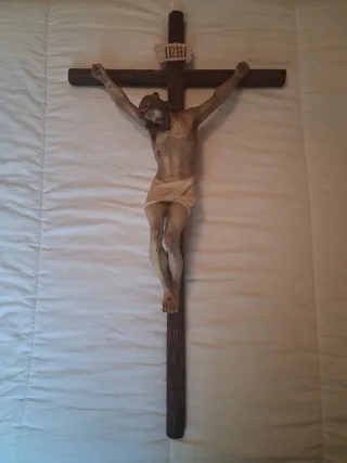 Cristo antiguo grande de olot con sello