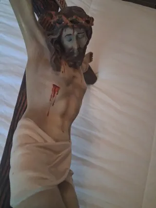 Cristo antiguo grande de olot con sello