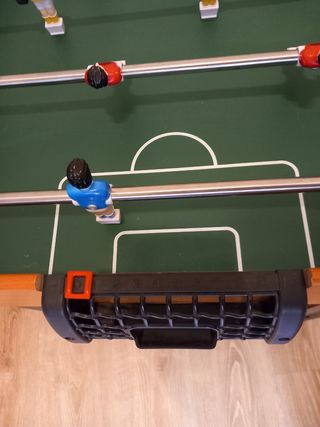 Futbolín de madera