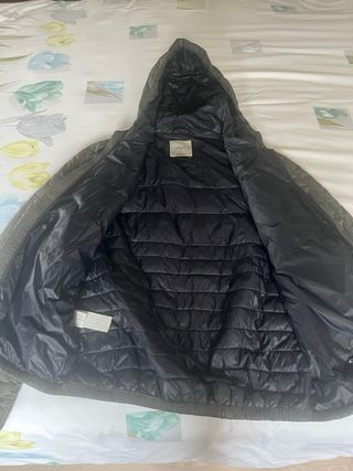 Anorak hombre verde con capucha