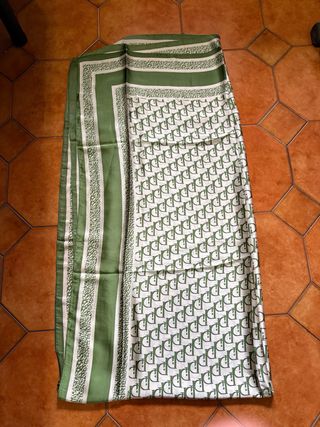 Foulard viscosa beige e verde