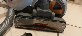 Aspiradora con accesorios