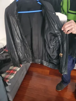 Cazadora de cuero negra Talla G