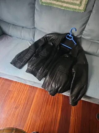 Cazadora de cuero negra Talla G