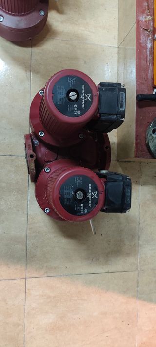 BOMBA DE AGUA GRUNFOS (ALGO NEGOCIABLE)