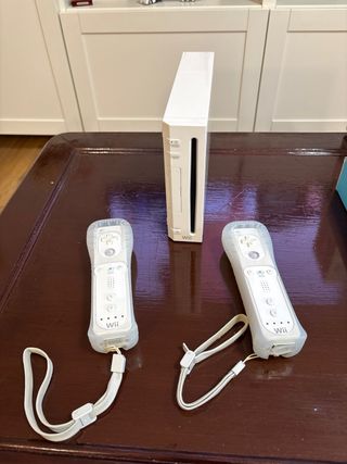 Nintendo Wii en caja original + Wii Sports