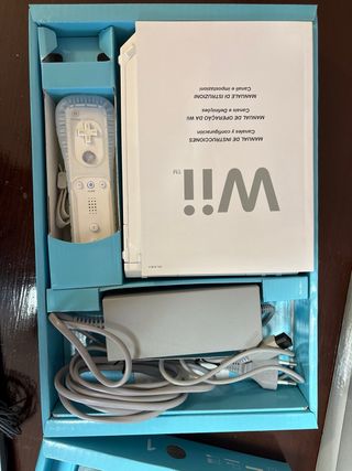 Nintendo Wii en caja original + Wii Sports