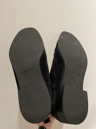 Botines negros & Other Stories