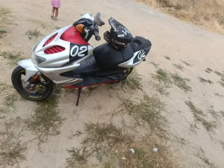 Moto Scooter Yamaha 50cc