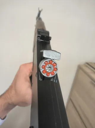 Réplica AK-47 + cincha para portar Arma de Juguete