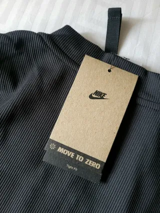 Nike Top Corto Mujer Negro y Rosa