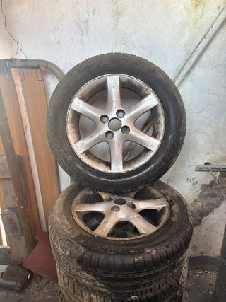 Piezas Toyota Corolla 2005