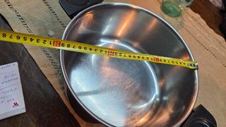 Pentola tonda in acciaio